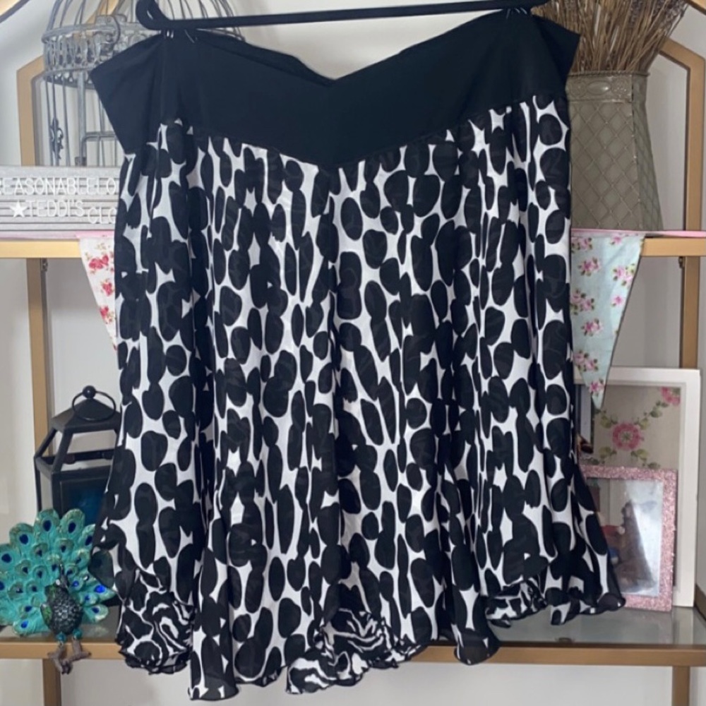 Reversible 4X Zebra Black and White Polka Dot Print Skirt Fall Winter Trendy - Picture 4 of 6